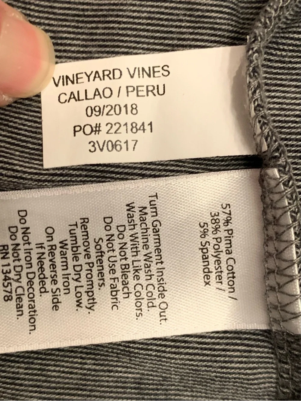 Vineyard Vines Teens XL Edgartown T-Shirt Long Sleeve Hooded Chest Pocket Whale